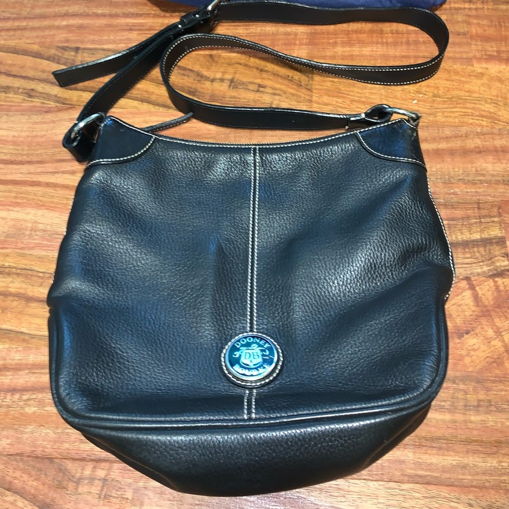 Dooney & Bourke Crossbody/Shoulder Bag